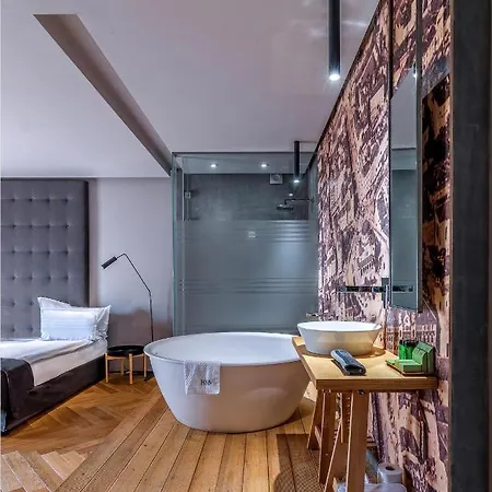 Hotel Design 36 3*
